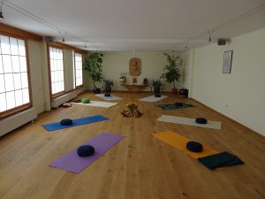 Luna-Yoga-Achtsamkeitswochenende im Intersein-Zentrum, Bayerischer Wald @ Intersein-Zentrum | Hohenau | Bayern | Deutschland